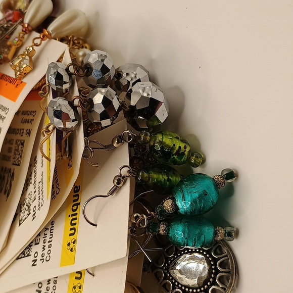 24 Pairs Of Costume Earrings - Picture 2 of 3